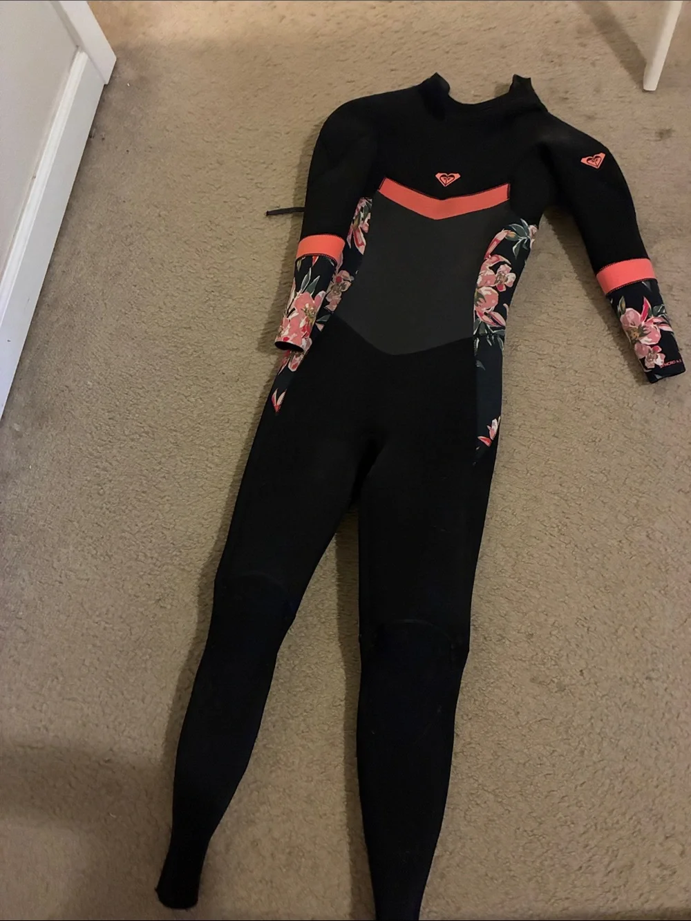 Roxy Black Full-Body Wetsuit with Coral Trim and Floral Panels